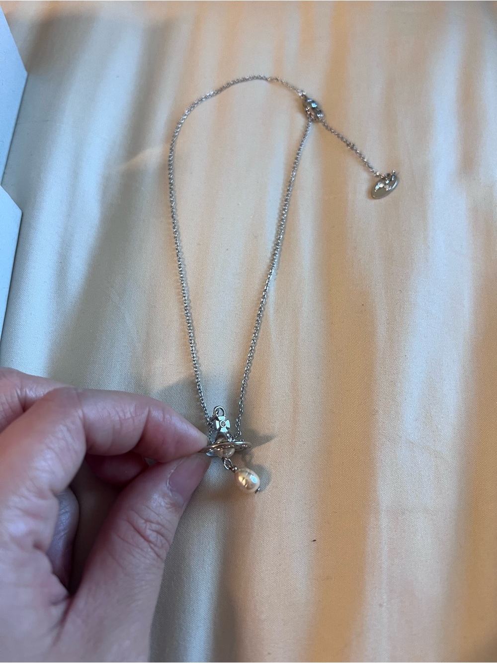 Vivienne Westwood Claude Emiliana Silver and White Pearl Charm Necklace - Picture 6 of 9
